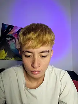 nico 18x online show from 02/05/25, 01:37