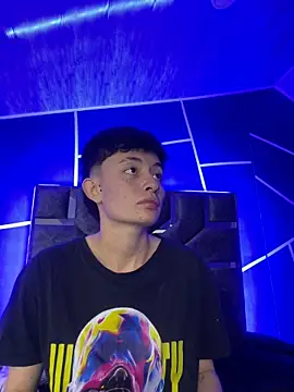 nico 18x online show from 02/20/25, 02:18