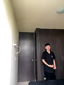 nico 18x online show from 10/18/25, 07:03