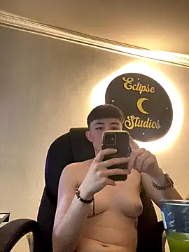 nico 18x online show from 11/08/25, 05:07