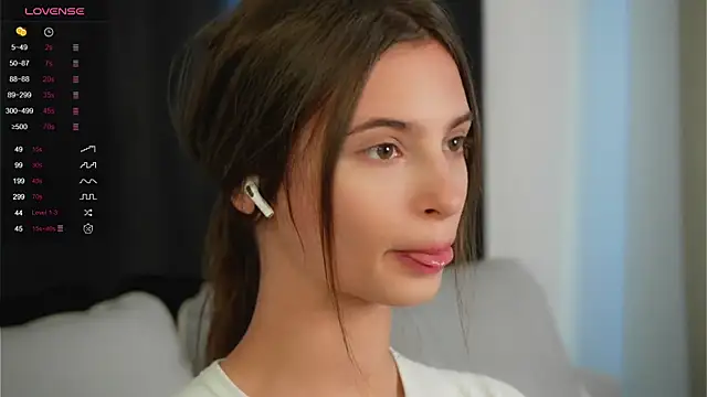 EvaLung777 online show from 09/26/25, 09:02