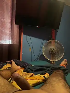 Snapshot of Lui19892 chatting on 10/21/25, 03:24 Lui19892 online show from 10/21/25, 03:24