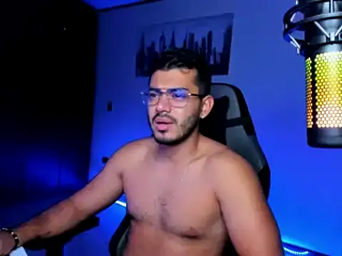 BrunoD31 online show from 12/19/24, 03:40