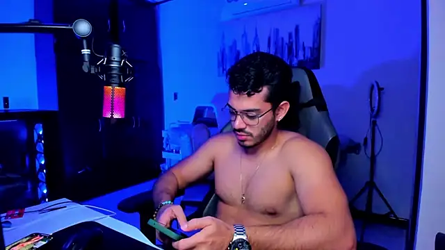 BrunoD31 online show from 11/17/25, 03:45