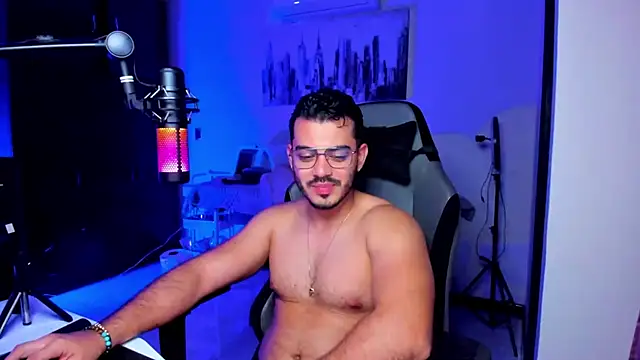 BrunoD31 online show from 12/04/25, 04:22