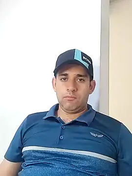 Snapshot of CRISTHIAN_GREY01 chatting on 01/18/25, 05:48 CRISTHIAN GREY01 online show from 01/18/25, 05:48