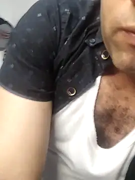 Snapshot of CRISTHIAN_GREY01 chatting on 02/14/25, 02:39 CRISTHIAN GREY01 online show from 02/14/25, 02:39