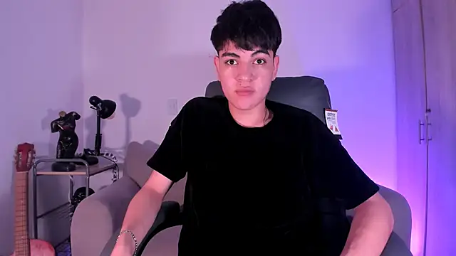 Snapshot of JaycoThomas chatting on 02/02/25, 10:46 JaycoThomas online show from 02/02/25, 10:46