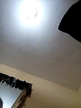 Snapshot of xxxx198756 chatting on 02/12/25, 02:24 xxxx198756 online show from 02/12/25, 02:24