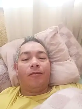 Snapshot of xxxx198756 chatting on 02/26/25, 11:30 xxxx198756 online show from 02/26/25, 11:30