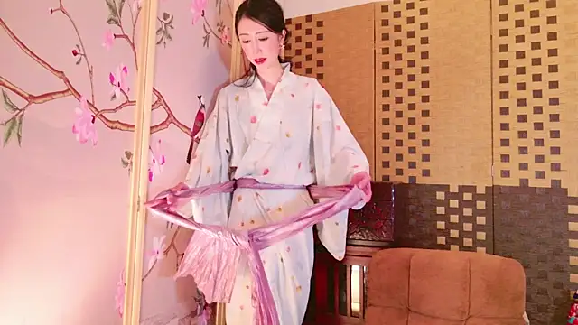 Snapshot of aya__me chatting on 12/24/24, 08:11 aya  me online show from 12/24/24, 08:11