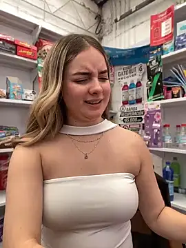 imlindapink online show from 04/08/26, 04:29