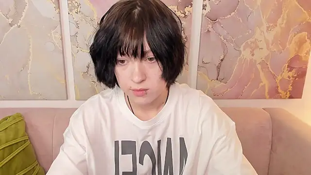 Snapshot of fiamoory chatting on 11/26/25, 08:04 fiamoory online show from 11/26/25, 08:04