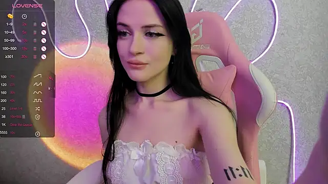 Molly Crystall online show from 07/18/26, 03:11