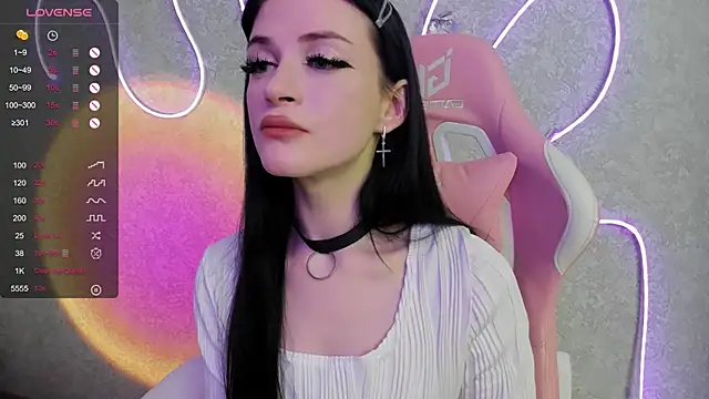 Molly Crystall online show from 07/23/26, 03:48