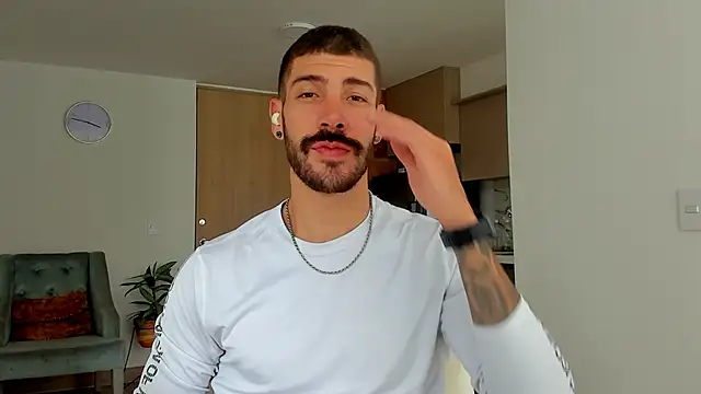 Guyinthemountain online show from 01/07/25, 01:14