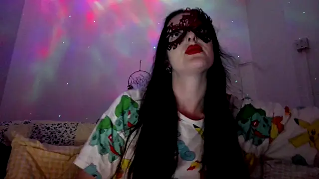 LexiSnowUK online show from 12/02/25, 05:08