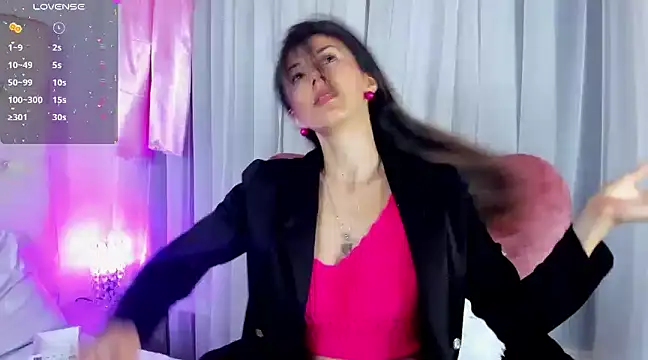 Snapshot of _jade_white_ chatting on 01/14/25, 12:56 jade white online show from 01/14/25, 12:56