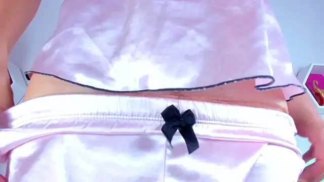 Snapshot of _jade_white_ chatting on 01/22/25, 08:29 jade white online show from 01/22/25, 08:29