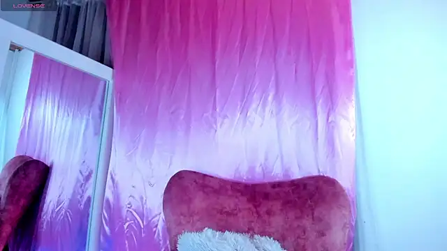 Snapshot of _jade_white_ chatting on 01/29/25, 12:56 jade white online show from 01/29/25, 12:56