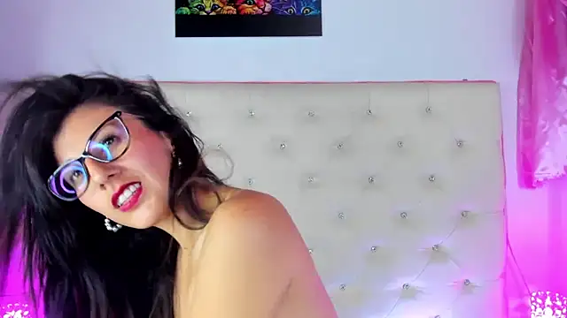 Snapshot of _jade_white_ chatting on 02/10/25, 06:35 jade white online show from 02/10/25, 06:35