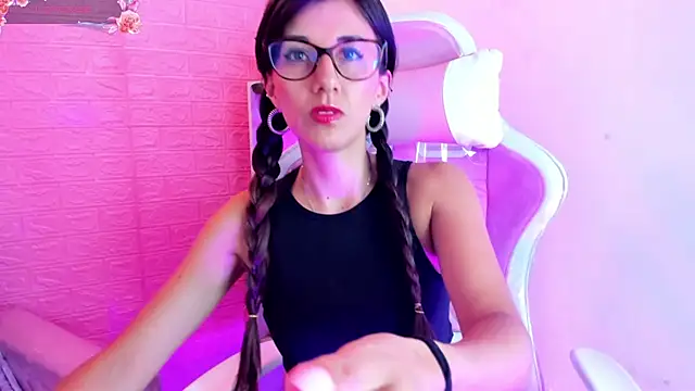 Snapshot of _jade_white_ chatting on 03/22/25, 12:35 jade white online show from 03/22/25, 12:35