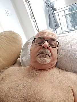 Snapshot of Satiro_Sevilla chatting on 11/04/25, 03:22 Satiro Sevilla online show from 11/04/25, 03:22