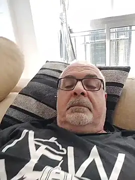 Snapshot of Satiro_Sevilla chatting on 11/07/25, 04:07 Satiro Sevilla online show from 11/07/25, 04:07