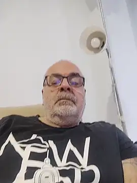 Snapshot of Satiro_Sevilla chatting on 11/13/25, 09:08 Satiro Sevilla online show from 11/13/25, 09:08