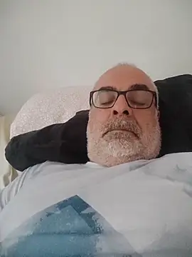 Snapshot of Satiro_Sevilla chatting on 11/16/25, 04:56 Satiro Sevilla online show from 11/16/25, 04:56