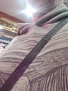 Snapshot of Satiro_Sevilla chatting on 11/18/25, 06:34 Satiro Sevilla online show from 11/18/25, 06:34