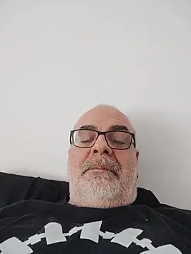 Satiro Sevilla online show from 02/11/26, 02:44