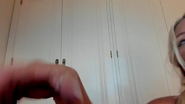 Snapshot of adarabu chatting on 02/23/25, 08:39 adarabu online show from 02/23/25, 08:39