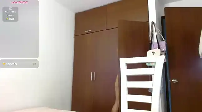 Snapshot of AnnitaSerna_ chatting on 12/10/24, 10:37 AnnitaSerna online show from 12/10/24, 10:37