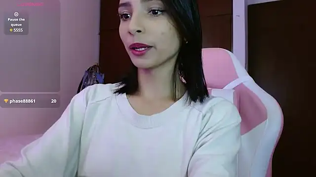 Snapshot of AnnitaSerna_ chatting on 01/04/25, 03:50 AnnitaSerna online show from 01/04/25, 03:50