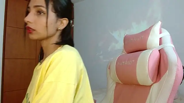 Snapshot of AnnitaSerna_ chatting on 03/13/25, 02:12 AnnitaSerna online show from 03/13/25, 02:12