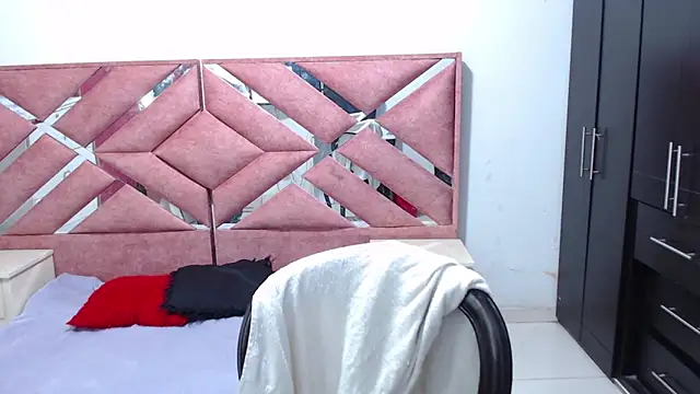 Snapshot of moan_sex2 chatting on 05/11/26, 03:34 moan sex2 online show from 05/11/26, 03:34