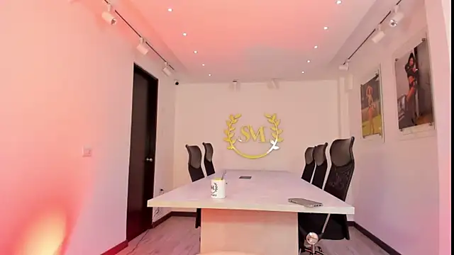 NairobiLee online show from 01/07/26, 10:18