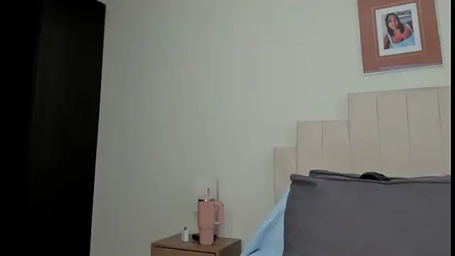 IsabellaaSmith online show from 05/08/26, 12:54