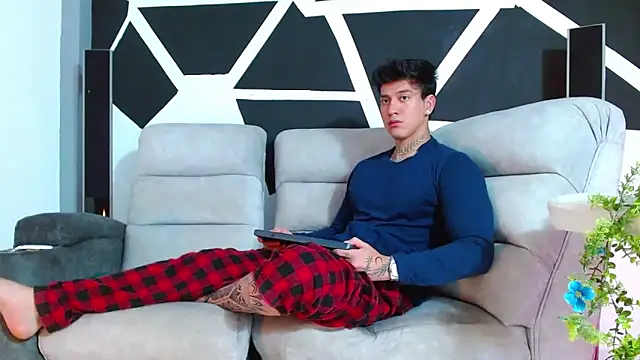 Snapshot of JUSTIN_FULLER1 chatting on 11/29/25, 05:38 JUSTIN FULLER1 online show from 11/29/25, 05:38