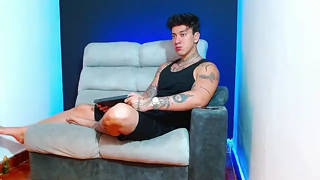 JUSTIN FULLER1 online show from 01/14/26, 04:01