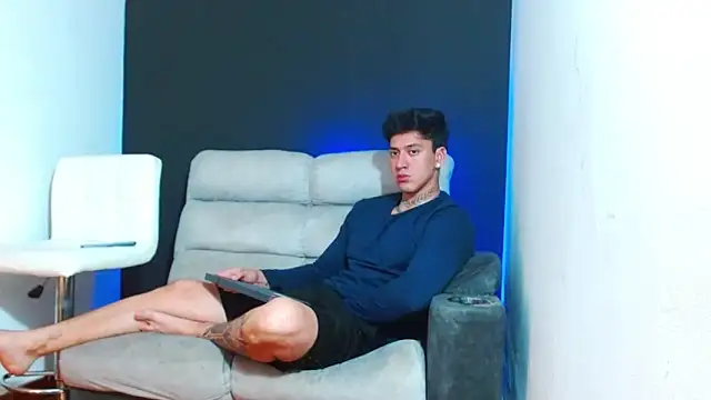 JUSTIN FULLER1 online show from 03/12/26, 07:20