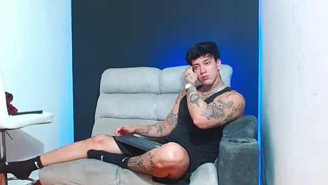 Snapshot of JUSTIN_FULLER1 chatting on 05/19/26, 03:57 JUSTIN FULLER1 online show from 05/19/26, 03:57