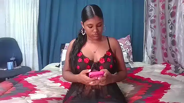 Snapshot of Lilmisskay18 chatting on 05/18/26, 12:22 Lilmisskay18 online show from 05/18/26, 12:22