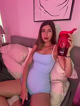 emma05 online show from 05/16/26, 07:27