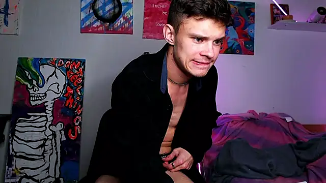 hornyadamsex online show from 11/06/25, 09:59