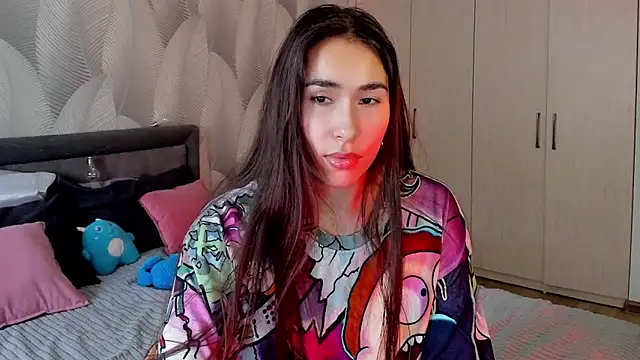 Snapshot of Bambiii_bby chatting on 11/14/25, 03:05 Bambiii bby online show from 11/14/25, 03:05