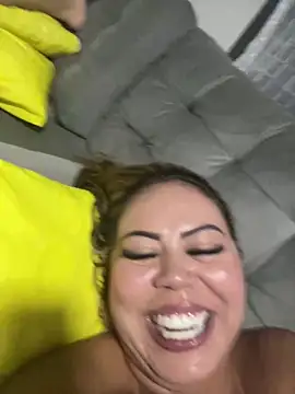 lariic online show from 01/11/25, 01:37