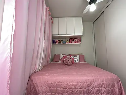 lariic online show from 03/20/25, 11:38