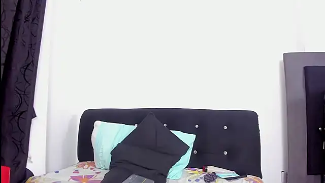 skaysanchez1 online show from 03/04/25, 09:22